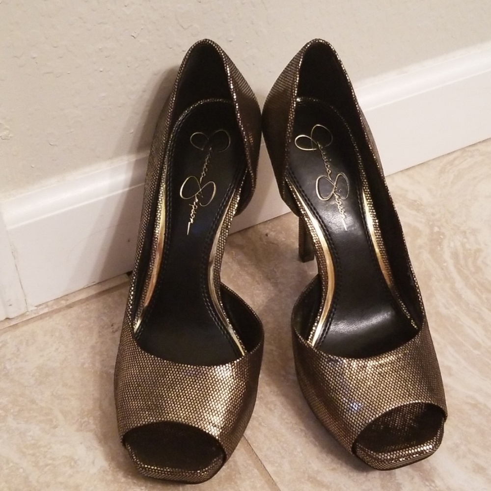 Open toed heels